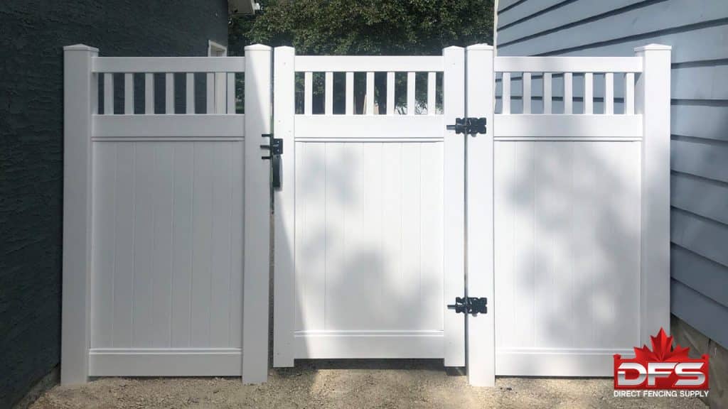 Fairmont vinyl fence Winnipeg residential backyard installation